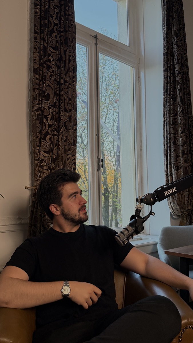Esad Kılıç podcast kaydında